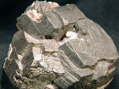 進口鈦精礦報關流程一站式門到門-18年礦石清關經驗