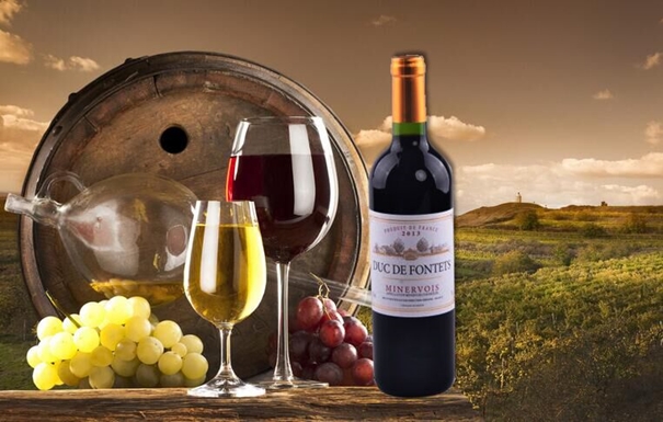 1637227803243135.jpg 葡萄酒進(jìn)口清關(guān)公司告訴你進(jìn)口酒運輸環(huán)節(jié)注意事項_副本.jpg